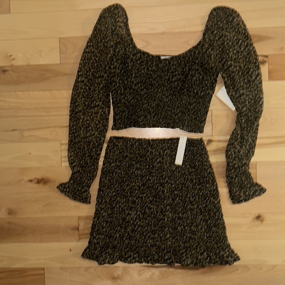 Two-Piece floral skirt and top Set - Nordstrom NWT - Picture 4 of 6